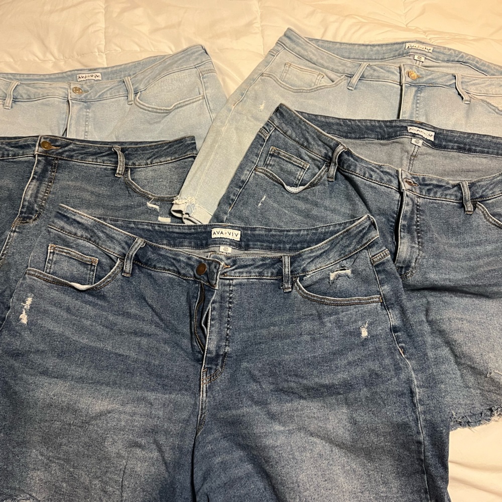 Women’s plus size denim shorts lot